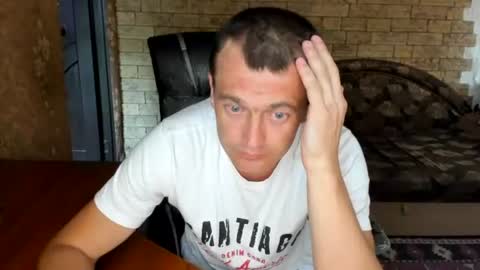 Snapshot of boyapollon chatting on 07/17/26, 04:12 BoyApollon online show from 07/17/26, 04:12