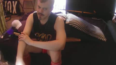 Snapshot of boyblond36 chatting on 02/26/25, 07:49 Slutty Stud online show from 02/26/25, 07:49