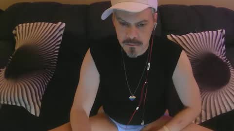 Snapshot of boyblond36 chatting on 02/28/25, 10:28 Slutty Stud online show from 02/28/25, 10:28