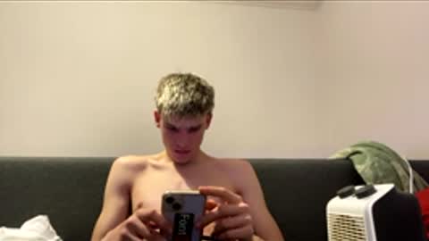 boyblondhetero online show from 01/09/26, 02:03