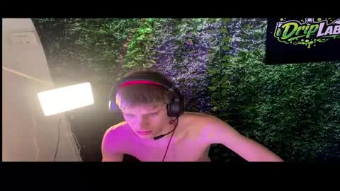 boyblondhetero online show from 02/10/26, 04:00