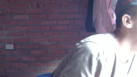 Boy online show from 01/14/26, 04:23