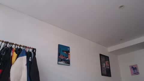 Felipe  online show from 10/24/25, 08:05