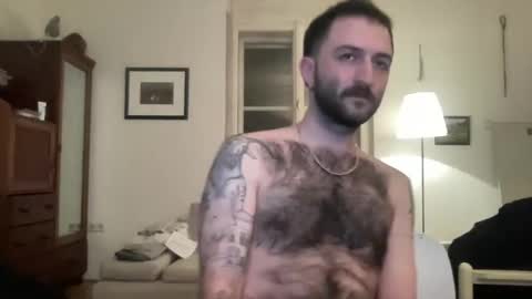 Snapshot of boyfriend_shrapnel chatting on 03/05/25, 01:31 boyfriend_shrapnel online show from 03/05/25, 01:31