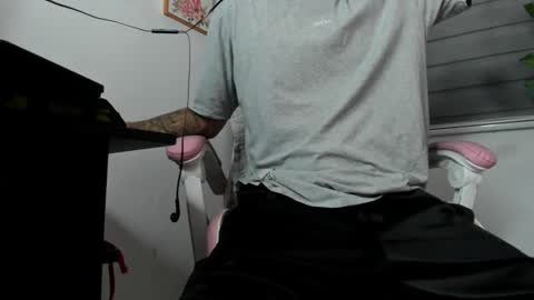 boyhornysex55 online show from 11/02/25, 10:34