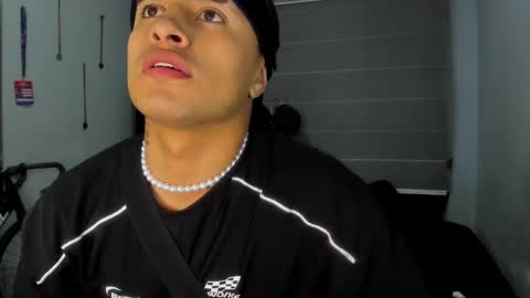 miguel  online show from 02/02/25, 01:02