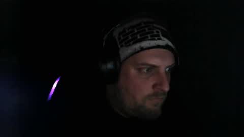 Snapshot of boynextdoooooor chatting on 12/16/25, 10:37 boynextdoooooor online show from 12/16/25, 10:37