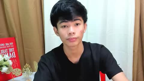 Snapshot of boynextdoor4ux chatting on 10/14/25, 05:58 HI IM JAMES DONT FORGET GIVE ME THUMBS UP AND JOIN TO MY FANCLUB online show from 10/14/25, 05:58