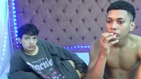 Snapshot of boys_hotparty chatting on 12/11/24, 01:49 ALEX - TAYLER -MIKE online show from 12/11/24, 01:49