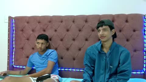 Snapshot of boys_hotparty chatting on 02/04/25, 01:38 ALEX - TAYLER -MIKE online show from 02/04/25, 01:38