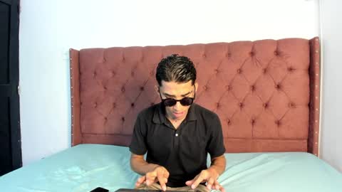 Snapshot of boys_hotparty chatting on 09/23/25, 01:03 ALEX - TAYLER -MIKE online show from 09/23/25, 01:03