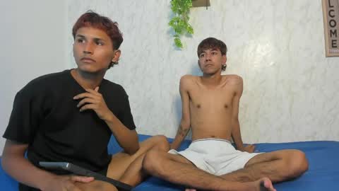 ALEX - TAYLER  -MIKE online show from 04/20/26, 01:30