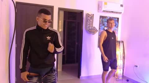 Angelo Mark Fernando Taylor online show from 11/11/25, 11:32