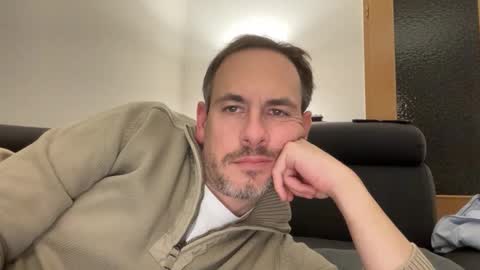 boytoyhh online show from 11/25/25, 07:58