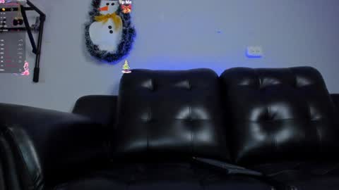 Snapshot of boysweet_boys chatting on 12/20/24, 11:26 Paul and Max online show from 12/20/24, 11:26