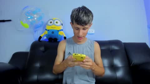 Snapshot of boysweet_boys chatting on 01/24/25, 08:43 Paul and Max online show from 01/24/25, 08:43