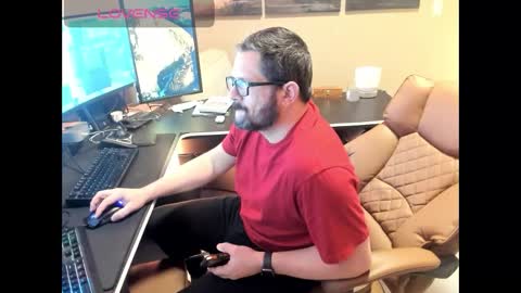 Snapshot of boytoyfrindles chatting on 02/04/26, 12:38 boytoyfrindles online show from 02/04/26, 12:38