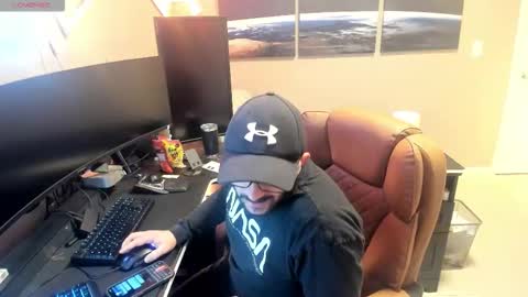 Snapshot of boytoyfrindles chatting on 02/11/26, 12:15 boytoyfrindles online show from 02/11/26, 12:15