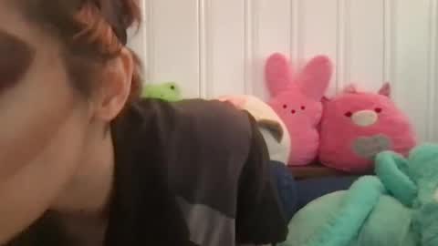 boywithbug online show from 02/06/25, 07:40