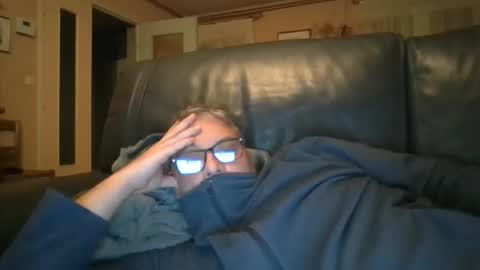 bozo81 online show from 09/16/25, 07:37