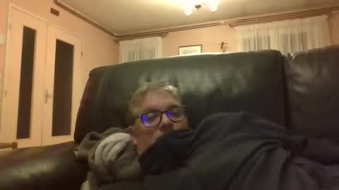 bozo81 online show from 10/15/25, 05:13