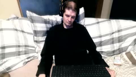 Snapshot of bponie1 chatting on 11/01/25, 01:07 bponie1 online show from 11/01/25, 01:07