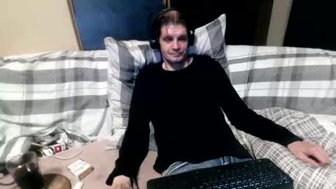 Snapshot of bponie1 chatting on 11/07/25, 11:38 bponie1 online show from 11/07/25, 11:38