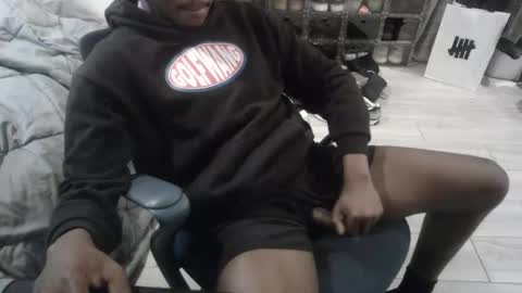 bquen400 online show from 09/19/25, 05:02