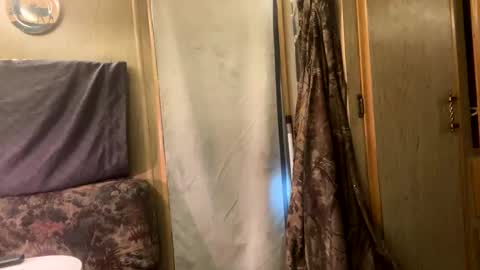 Snapshot of braboy4 chatting on 01/04/25, 04:23 braboy4 online show from 01/04/25, 04:23