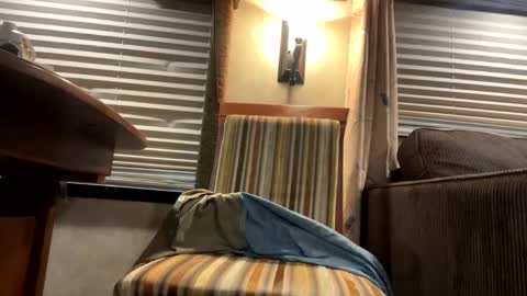 Snapshot of braboy4 chatting on 11/18/25, 08:19 braboy4 online show from 11/18/25, 08:19