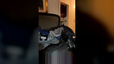 Snapshot of braboy4 chatting on 12/15/25, 03:22 braboy4 online show from 12/15/25, 03:22