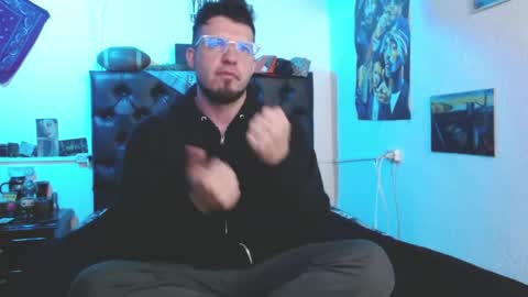 brad hot boy online show from 04/17/26, 06:11