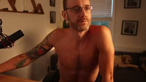 Snapshot of bradbronton chatting on 07/09/26, 10:30 BradBronton online show from 07/09/26, 10:30