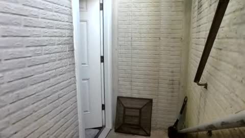 bradley203470 online show from 04/16/26, 09:39