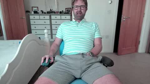 bradley77777 online show from 01/31/25, 12:18