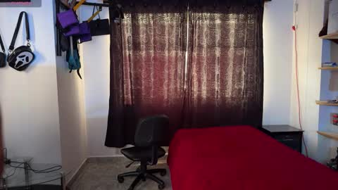 Snapshot of bradley_strong_ chatting on 02/09/26, 08:02 Bradley Strong online show from 02/09/26, 08:02