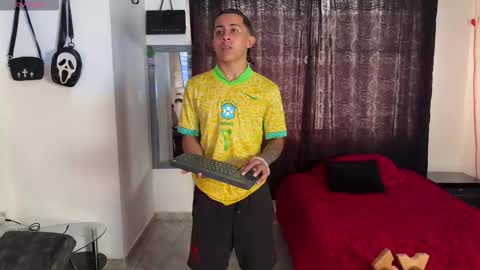 Snapshot of bradley_strong_ chatting on 02/17/26, 07:53 Bradley Strong online show from 02/17/26, 07:53