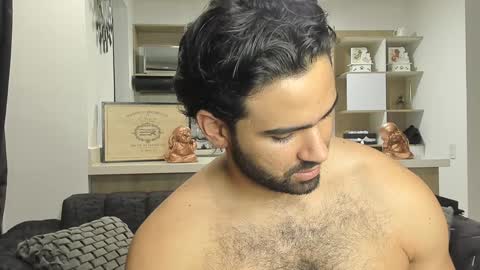 bradleymartin7 online show from 01/04/25, 12:59