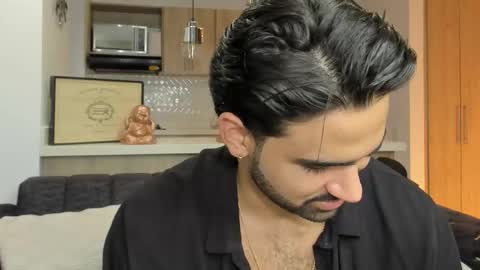 bradleymartin7 online show from 11/10/25, 10:42