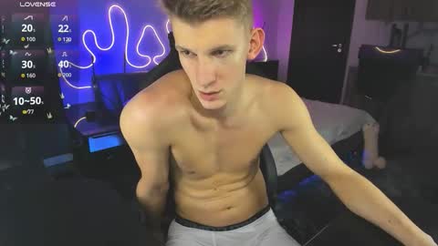 Snapshot of bradmaloney chatting on 11/01/25, 07:05 brad maloney online show from 11/01/25, 07:05