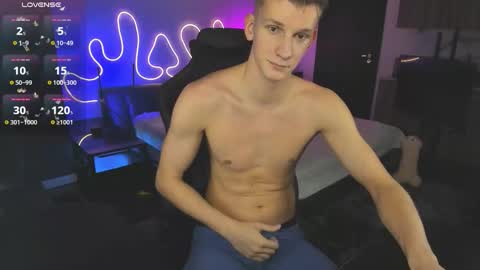 Snapshot of bradmaloney chatting on 11/04/25, 06:29 brad maloney online show from 11/04/25, 06:29