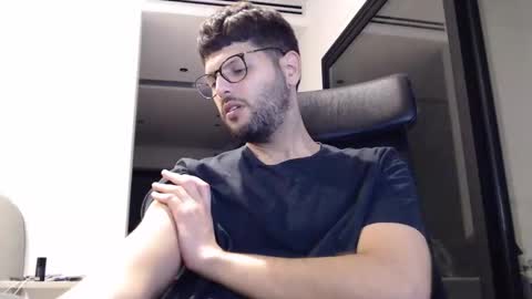 Snapshot of brads91 chatting on 12/10/24, 04:38 brads online show from 12/10/24, 04:38