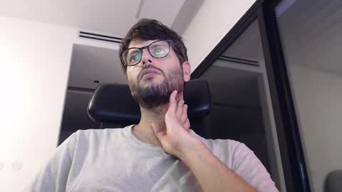 Snapshot of brads91 chatting on 09/27/25, 06:24 brads online show from 09/27/25, 06:24