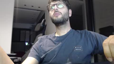 Snapshot of brads91 chatting on 11/06/25, 01:50 brads online show from 11/06/25, 01:50