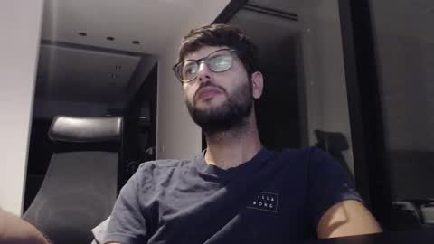 Snapshot of brads91 chatting on 11/07/25, 10:54 brads online show from 11/07/25, 10:54