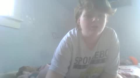 Snapshot of brainwashedbubbles chatting on 12/17/25, 02:34 bubbles online show from 12/17/25, 02:34