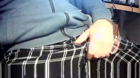 Snapshot of bram27370 chatting on 12/04/24, 08:56 bram27370 online show from 12/04/24, 08:56