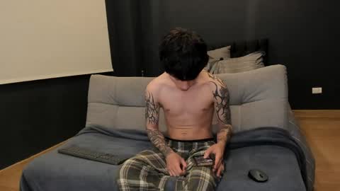 Brand online show from 04/01/26, 04:02