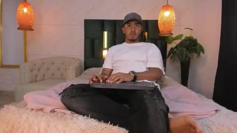 Brand  online show from 11/16/25, 03:06