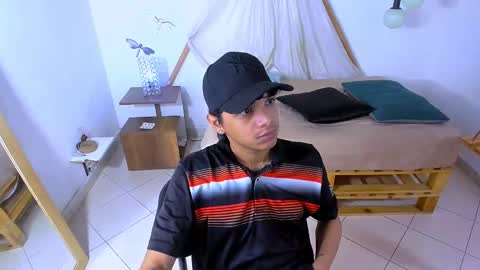 Snapshot of brand_hades chatting on 09/26/25, 10:03 B R A N D online show from 09/26/25, 10:03